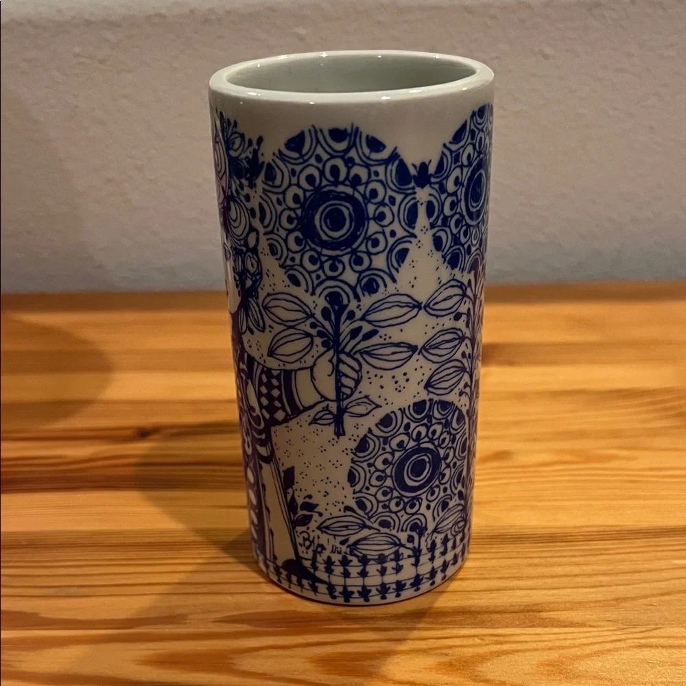 Bjorn Wiinblad Blue and White “Flora”Ceramic Vase - Picture 3 of 8